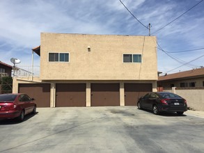 4272-4282 Howard Ave in Los Alamitos, CA - Building Photo - Building Photo