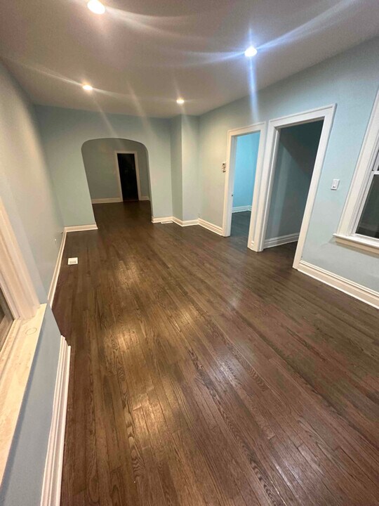 913 W 86th St in Chicago, IL - Building Photo