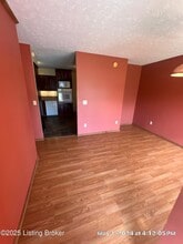 230 S Circlecrest Dr in Louisville, KY - Building Photo - Building Photo