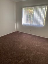 Park Mesa Apartments in Lomita, CA - Foto de edificio - Building Photo