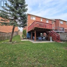 65 Mare Crescent in Toronto, ON - Building Photo - Building Photo