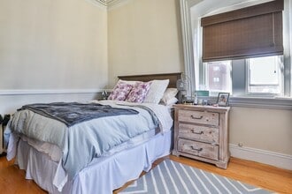 241 Middle Street in Portsmouth, NH - Building Photo - Building Photo