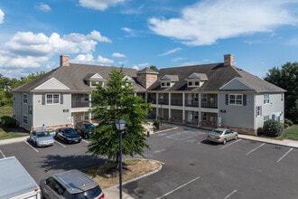 Freedom Village at Westampton in Westampton, NJ - Foto de edificio - Building Photo