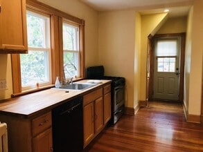 1127 Commercial St in Weymouth, MA - Building Photo - Building Photo