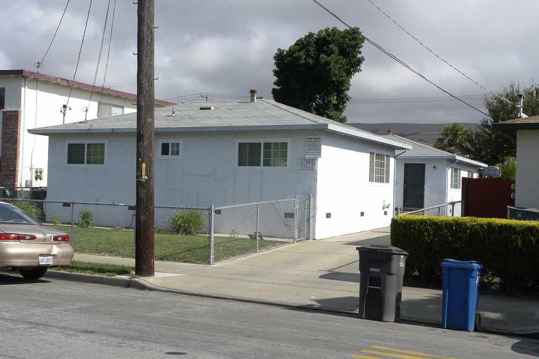 33660 9th St in Union City, CA - Building Photo