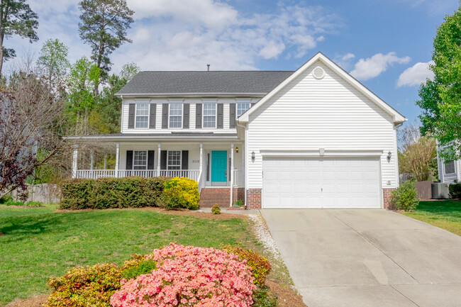 2112 Echo Glen Ln in Apex, NC - Building Photo - Building Photo