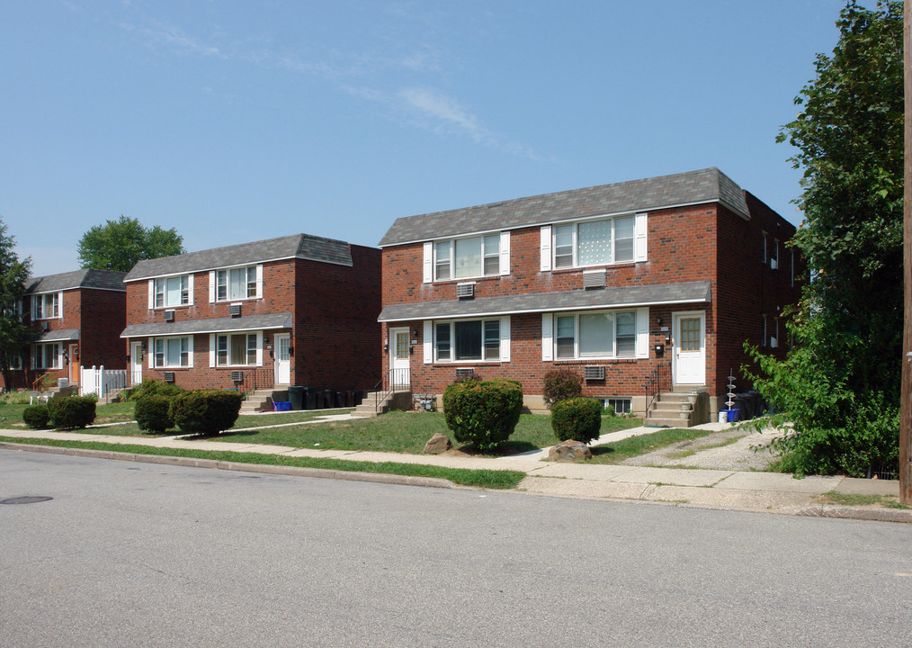 1005-1015 Cooke Ln in Norristown, PA - Building Photo