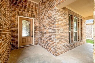 1024 Lake Hollow Dr in Little Elm, TX - Building Photo - Building Photo