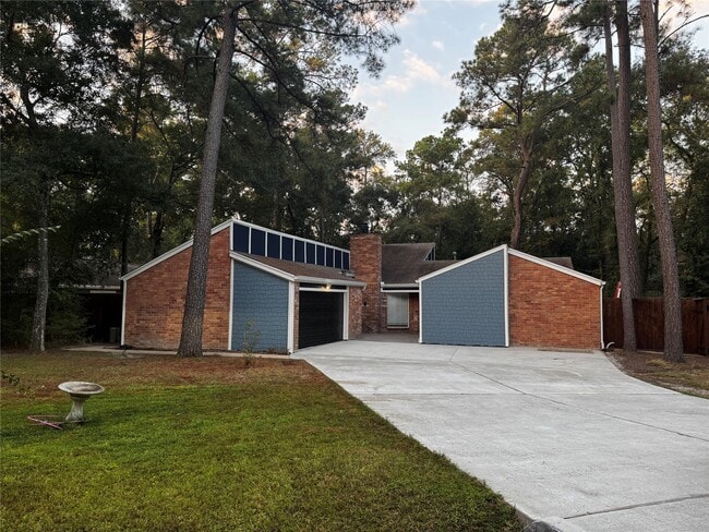 33 Crystal Lake Ln in Spring, TX - Building Photo - Building Photo