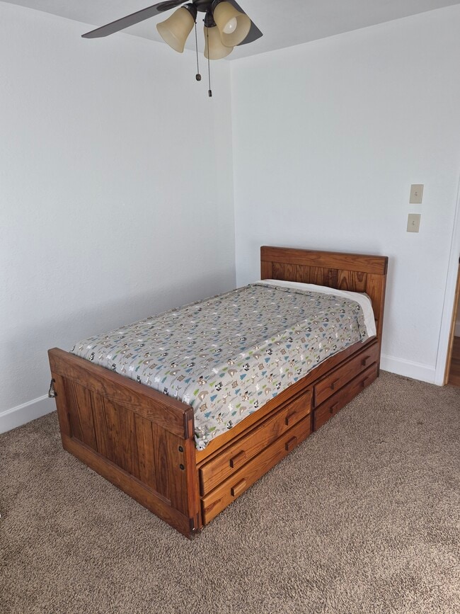 2406 Walker Rd in Roswell, NM - Building Photo - Building Photo