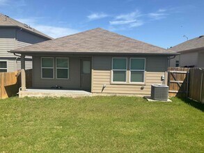 14926 Talus Rd in Manor, TX - Building Photo - Building Photo