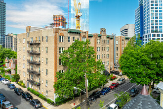 Magnolia Apartments in Jersey City, NJ - Building Photo - Building Photo