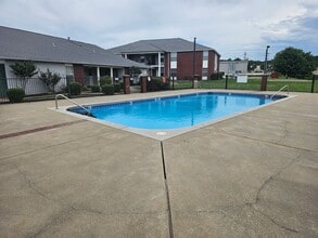 51 Cedar Creek Ct in Van Buren, AR - Building Photo - Building Photo