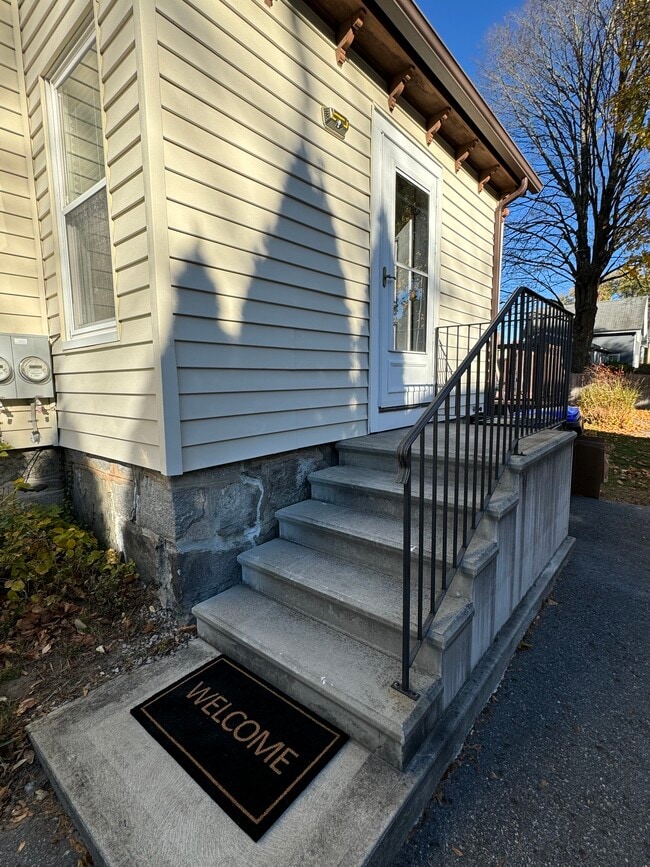 61 Warner St, Unit 1