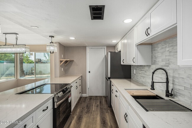 10838 N 32nd Ln in Phoenix, AZ - Building Photo - Building Photo