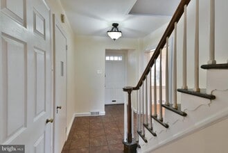 8106 Cadwalader Ave in Elkins Park, PA - Building Photo - Building Photo