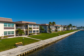 Gulf Harbors Condo's in New Port Richey, FL - Building Photo - Building Photo