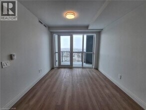 1333 Weber St E in Kitchener, ON - Building Photo - Building Photo