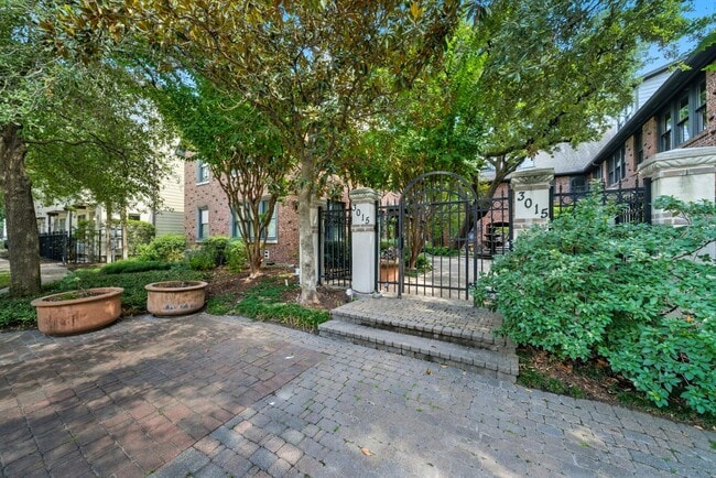 property at 3015 Chenevert St