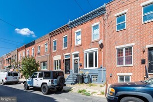 1711 Moore St in Philadelphia, PA - Building Photo