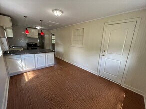 2804 Emogene St in Mobile, AL - Building Photo - Building Photo