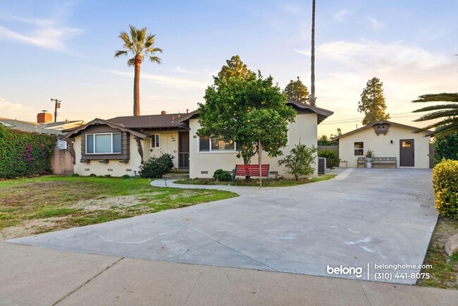 648 Anita St in Monrovia, CA - Foto de edificio - Building Photo