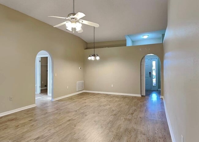 3412 Volley Dr in Jacksonville, FL - Foto de edificio - Building Photo