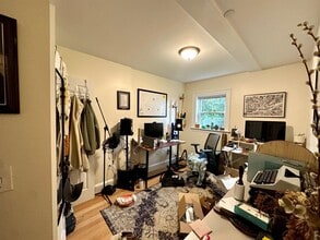 26 Putnam St, Unit #3 in Somerville, MA - Foto de edificio - Building Photo