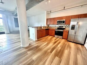 10 N Summerlin Ave in Orlando, FL - Building Photo - Building Photo