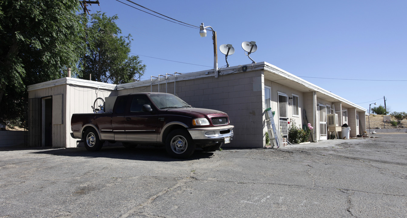 16500 Avalon Ave in Victorville, CA - Building Photo