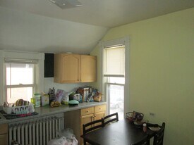 1425 6th St SE in Minneapolis, MN - Building Photo