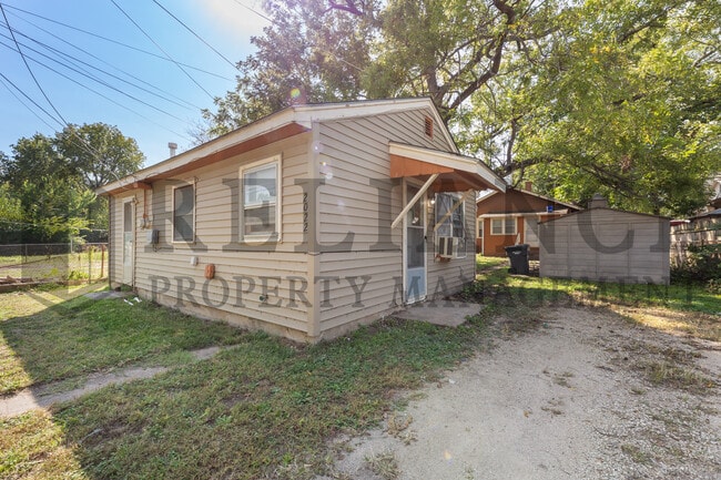 2022 S Main St in Wichita, KS - Building Photo - Building Photo