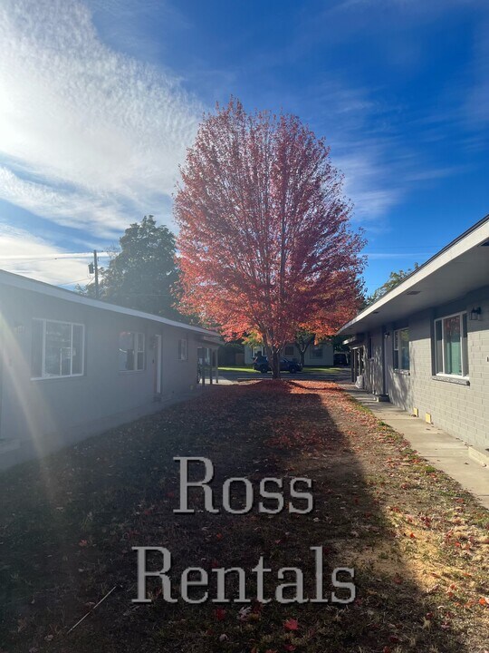 417 N 23rd Ave in Yakima, WA - Building Photo