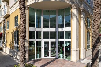 The Whitney in West Palm Beach, FL - Foto de edificio - Building Photo