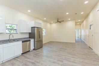 3008 N 17th St in Tampa, FL - Building Photo - Building Photo