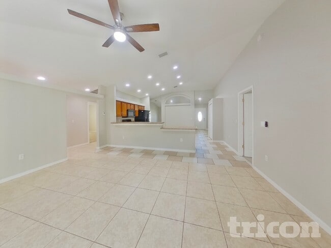 1181 Creekview Ct in St. Cloud, FL - Building Photo - Building Photo