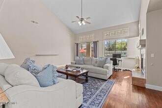 2879 E Janelle Way in Gilbert, AZ - Building Photo - Building Photo