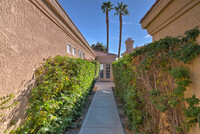 29576 Sandy Ct in Cathedral City, CA - Foto de edificio - Building Photo