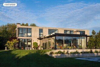 55 Davids Ln in Water Mill, NY - Building Photo - Building Photo