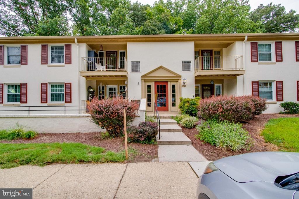5900 Kingsford Rd in Springfield, VA - Building Photo