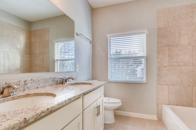 1450 Fledgling Ct in Orlando, FL - Building Photo - Building Photo