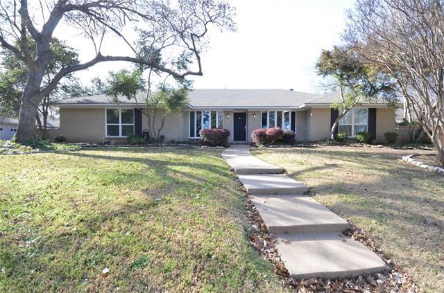 property at 5 Ridgeview Cir