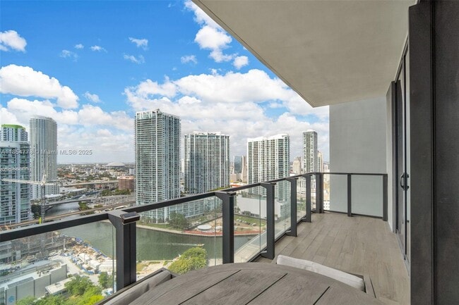 property at 68 SE 6th St