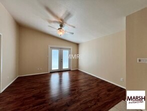 2440 W Kiva Ave in Mesa, AZ - Building Photo - Building Photo