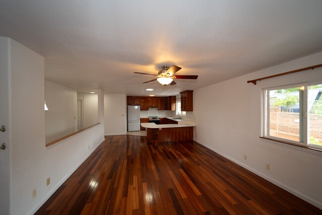 99-060 Nalopaka Pl, Unit 1 Bedroom in Aiea, HI - Building Photo - Building Photo