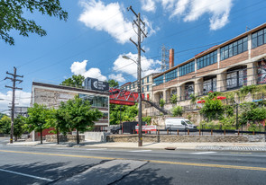 Yarn Factory Lofts Apartments