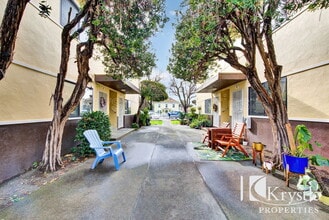 129 W F St in Benicia, CA - Building Photo - Building Photo