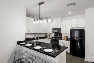 The Park in Roselle, NJ - Building Photo - Building Photo