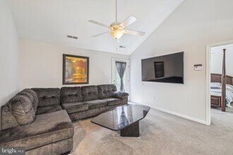 102 Hunter's Way in Fruitland, MD - Building Photo - Building Photo