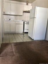 26 High St-Unit -4 in Norwalk, CT - Building Photo - Building Photo